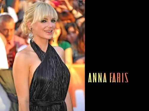 Anna Faris Wall Poster picture 155512