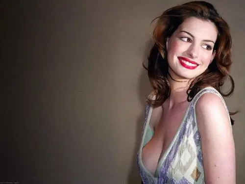 Anne Hathaway Computer MousePad picture 127798