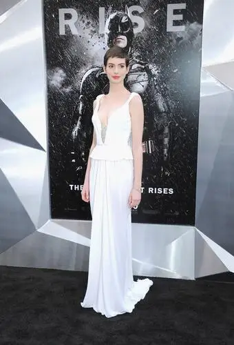 Anne Hathaway Wall Poster picture 165363