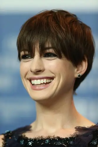 Anne Hathaway Wall Poster picture 228182
