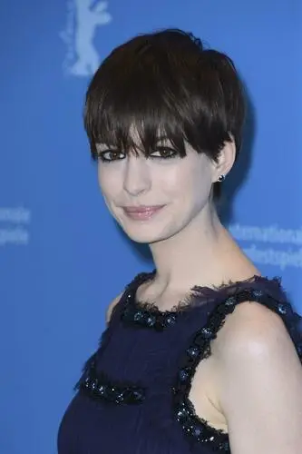 Anne Hathaway Jigsaw Puzzle picture 228225