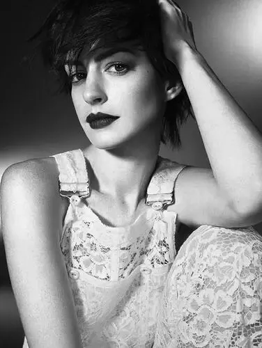 Anne Hathaway Wall Poster picture 344271