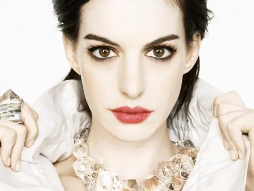 Anne Hathaway Jigsaw Puzzle picture 565269