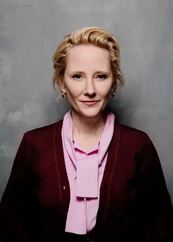 Anne Heche Jigsaw Puzzle picture 902619