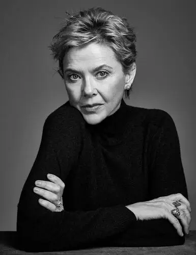 Annette Bening Wall Poster picture 902648