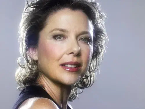 Annette Bening Wall Poster picture 910171