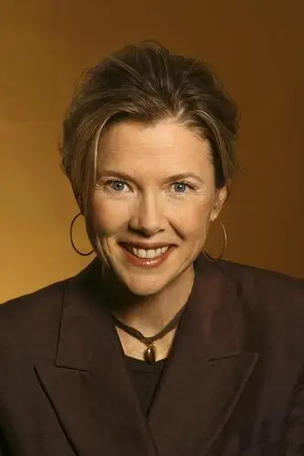 Annette Bening Wall Poster picture 910185