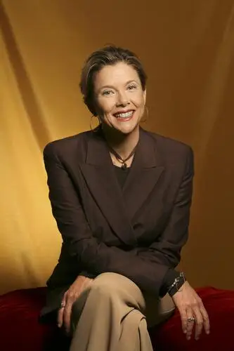 Annette Bening Wall Poster picture 910189