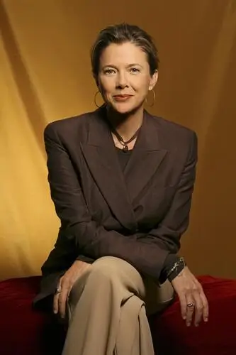 Annette Bening Jigsaw Puzzle picture 910190