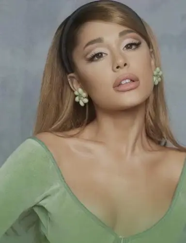 Ariana Grande Jigsaw Puzzle picture 18253