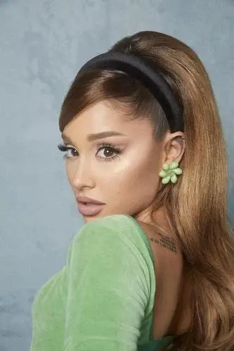 Ariana Grande Wall Poster picture 18256