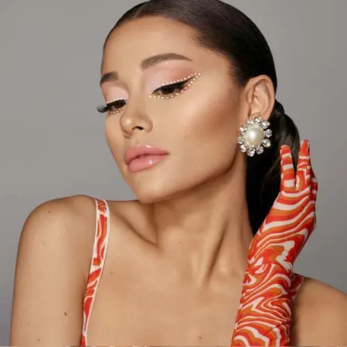 Ariana Grande Jigsaw Puzzle picture 1017359