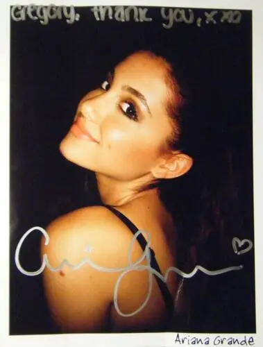 Ariana Grande Wall Poster picture 111548
