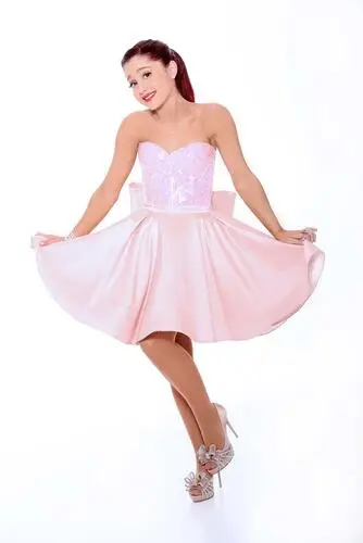 Ariana Grande Wall Poster picture 565525