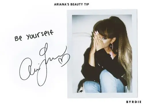 Ariana Grande Wall Poster picture 565584