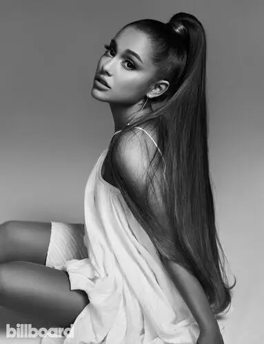 Ariana Grande Wall Poster picture 901005