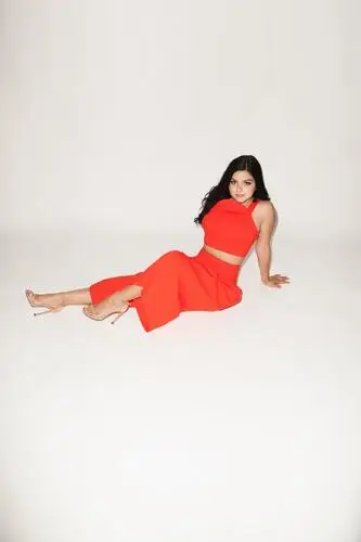 Ariel Winter Jigsaw Puzzle picture 560404