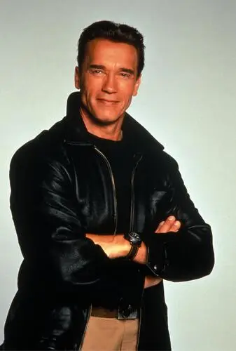 Arnold Schwarzenegger Men's Colored T-Shirt - idPoster.com