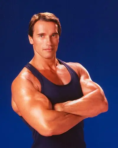 Arnold Schwarzenegger White T-Shirt - idPoster.com