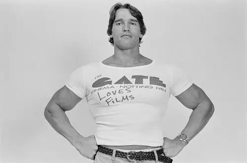 Arnold Schwarzenegger Women's Colored  Long Sleeve T-Shirt - idPoster.com