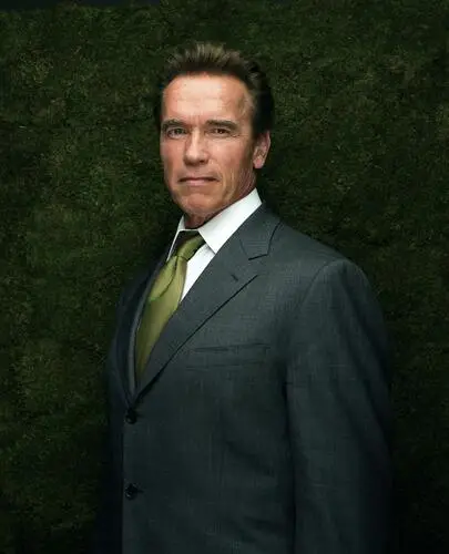 Arnold Schwarzenegger White T-Shirt - idPoster.com