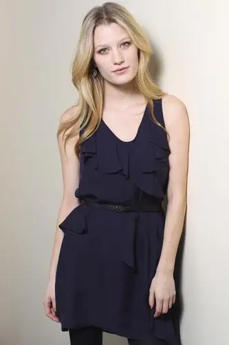 Ashley Hinshaw Protected Face mask - idPoster.com