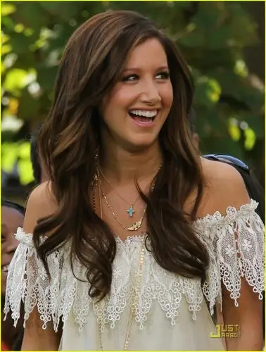 Ashley Tisdale Wall Poster picture 113574