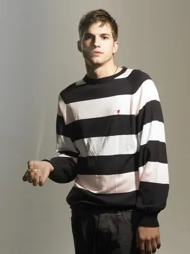 Ashton Kutcher White Tank-Top - idPoster.com