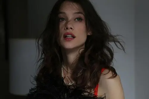 Astrid Berges-Frisbey Women's Colored Tank-Top - idPoster.com