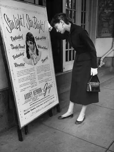Audrey Hepburn Fridge Magnet picture 270891