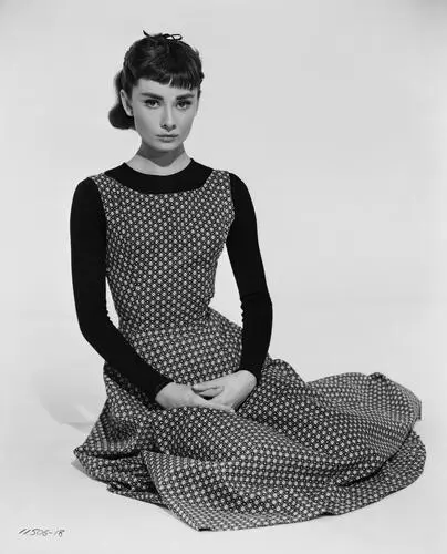 Audrey Hepburn Men's Colored  Long Sleeve T-Shirt - idPoster.com