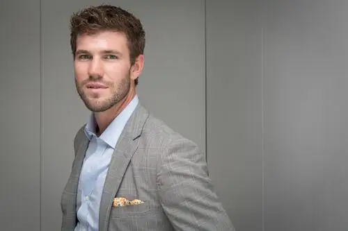 Austin Stowell Men's Colored Hoodie - idPoster.com