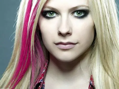 Avril Lavigne Computer MousePad picture 128021