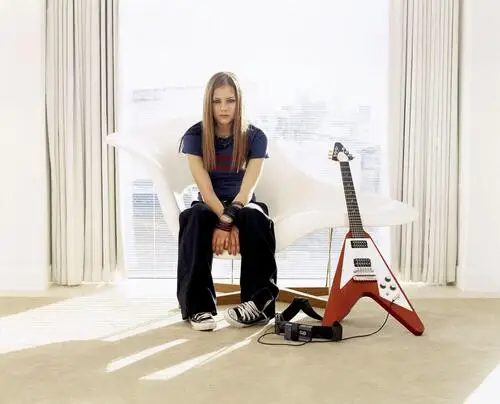 Avril Lavigne Wall Poster picture 700569