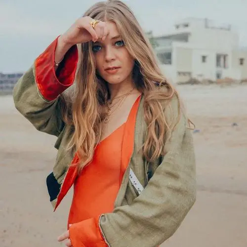 Becky Hill Wall Poster picture 1062303