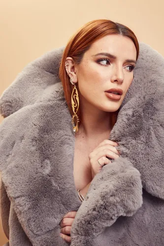 Bella Thorne Computer MousePad picture 1166106
