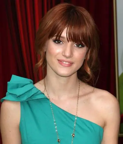 Bella Thorne Wall Poster picture 156010