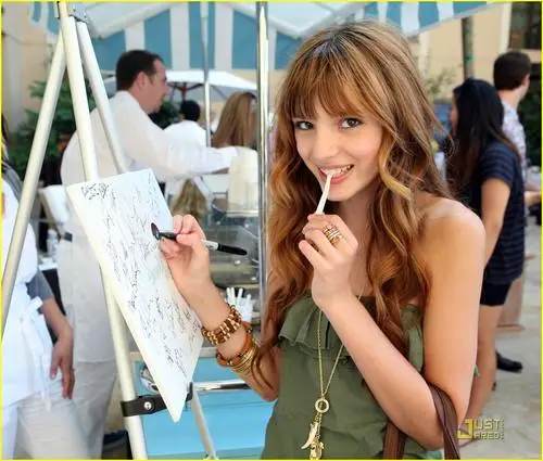 Bella Thorne Computer MousePad picture 156134