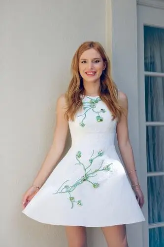 Bella Thorne Jigsaw Puzzle picture 574218