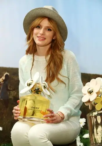 Bella Thorne Wall Poster picture 792201
