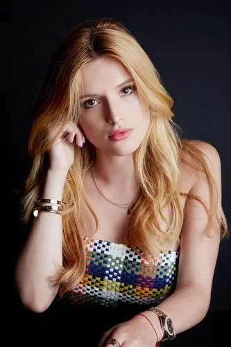 Bella Thorne Wall Poster picture 912143