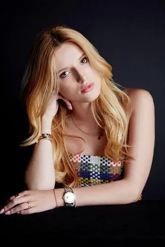 Bella Thorne Wall Poster picture 912146
