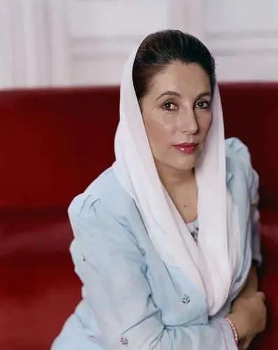 Benazir Bhutto White T-Shirt - idPoster.com