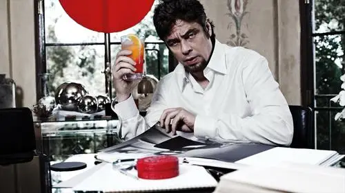 Benicio del Toro White Tank-Top - idPoster.com