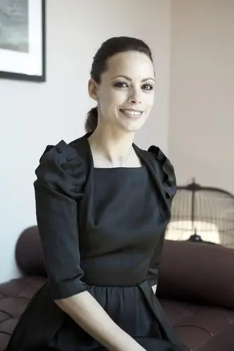 Berenice Bejo Women's Colored  Long Sleeve T-Shirt - idPoster.com
