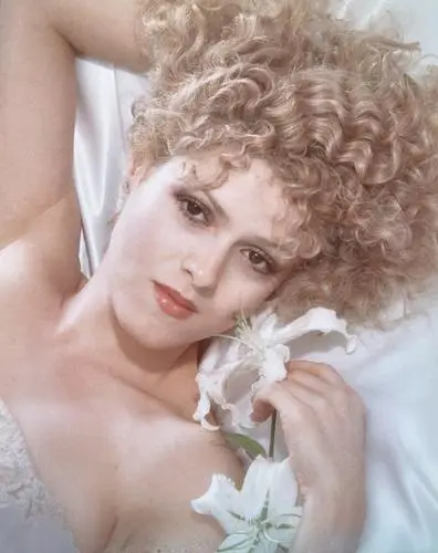 Bernadette Peters Wall Poster picture 569011