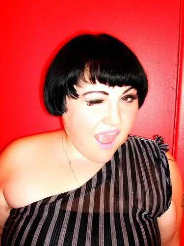 Beth Ditto Wall Poster picture 912425