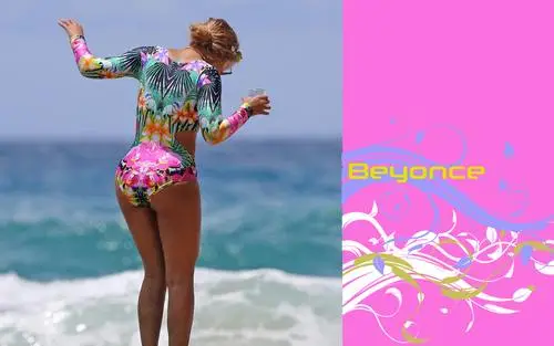 Beyonce Women's Colored T-Shirt - idPoster.com
