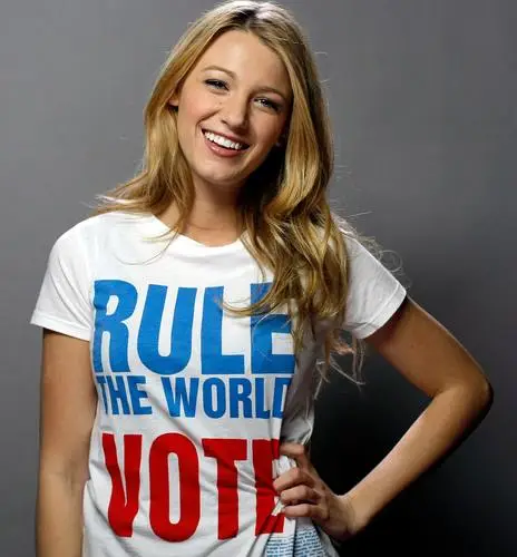 Blake Lively Men's Colored T-Shirt - idPoster.com