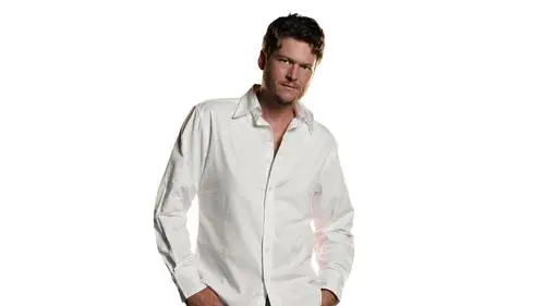 Blake Shelton White T-Shirt - idPoster.com